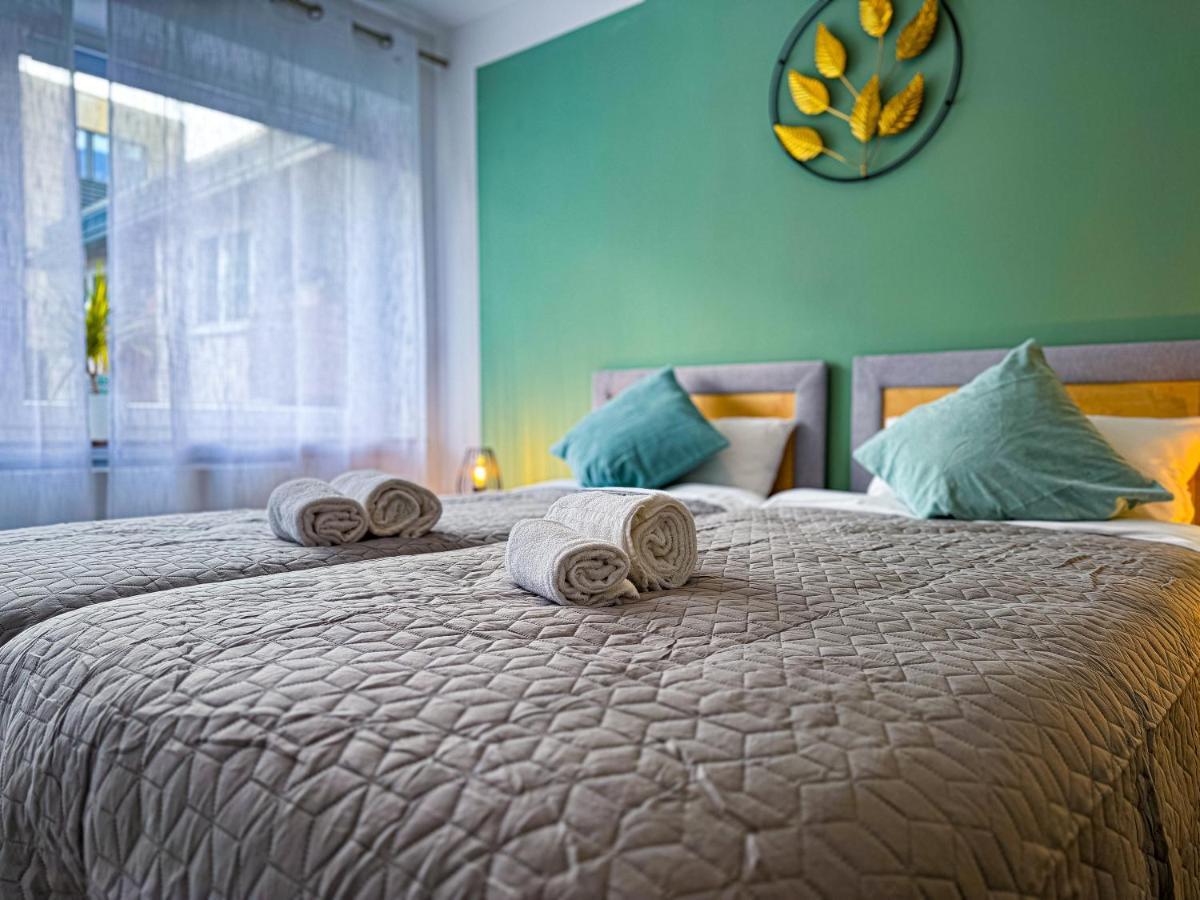 Immostay #6 - Ferienhaus 4 Zimmer Fuer 8 Personen, Wifi & Zentrum BRE Екстериор снимка