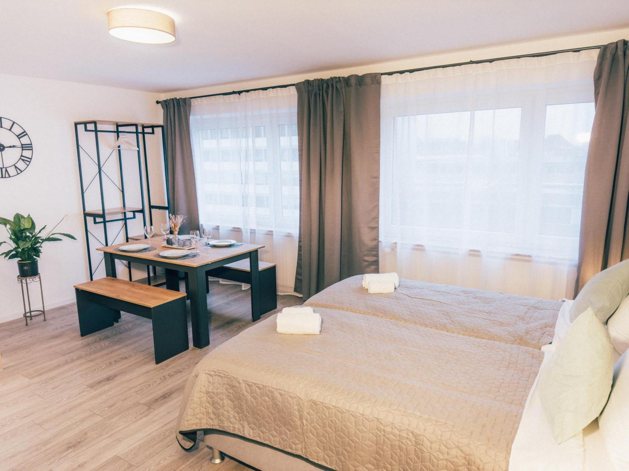 Immostay #6 - Ferienhaus 4 Zimmer Fuer 8 Personen, Wifi & Zentrum BRE Екстериор снимка