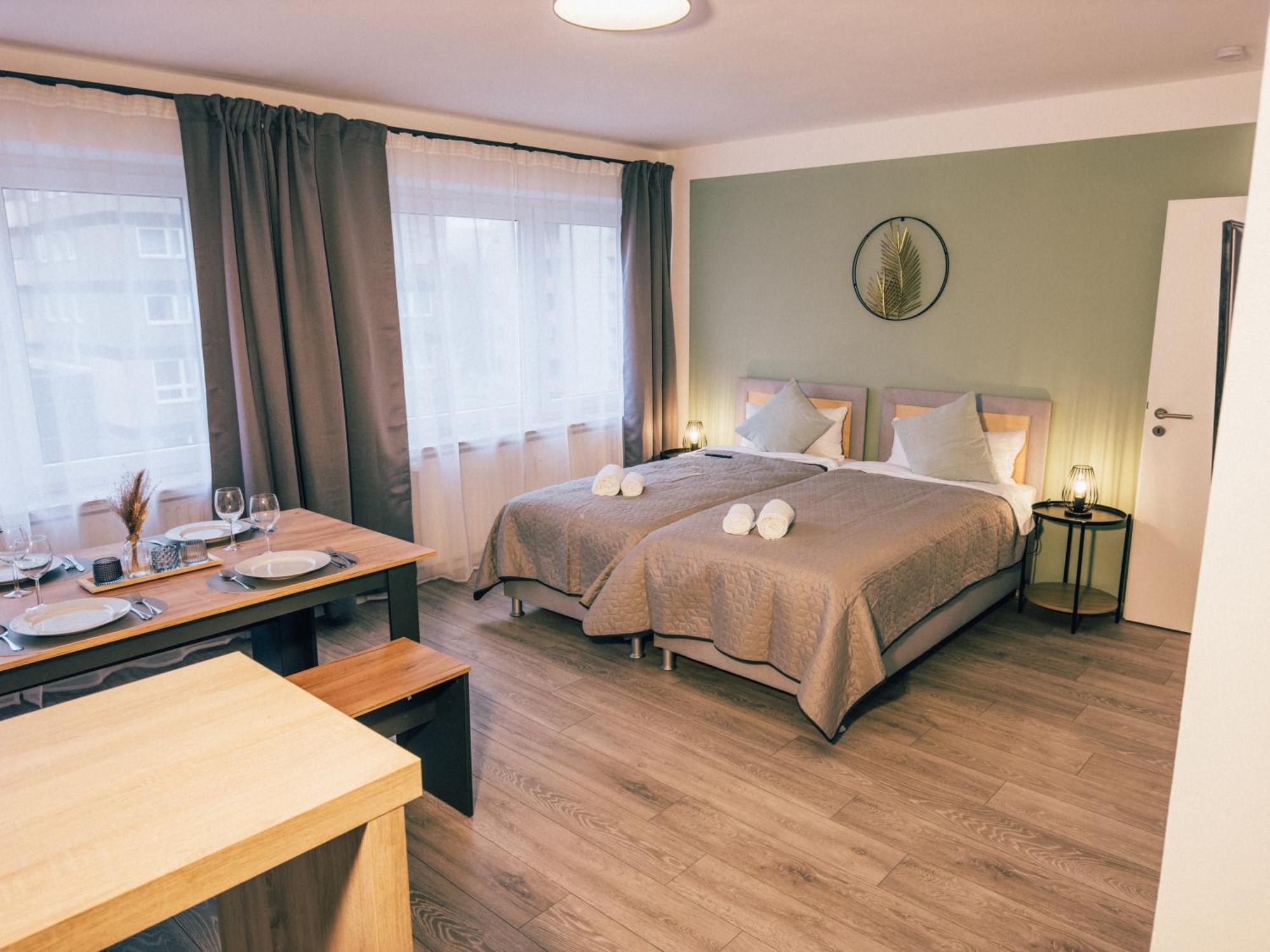 Immostay #6 - Ferienhaus 4 Zimmer Fuer 8 Personen, Wifi & Zentrum BRE Екстериор снимка